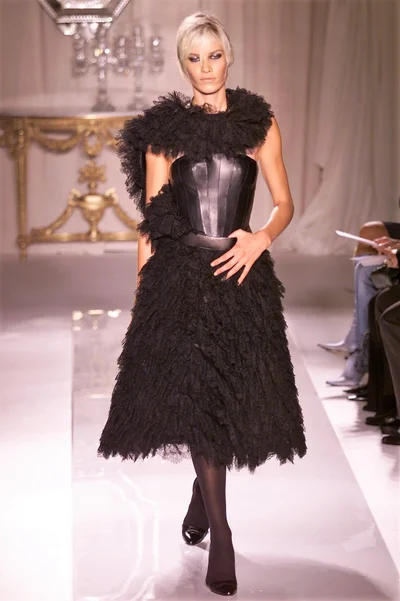 Look 28
